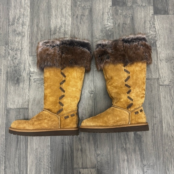 UGG Women’s Australia Rosana Boot Fur Lined Mid Calf Chestnut Size 7 US - Picture 2 of 9